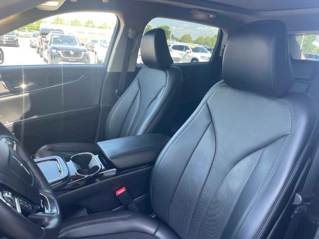 used 2023 Lincoln Nautilus car, priced at $37,011
