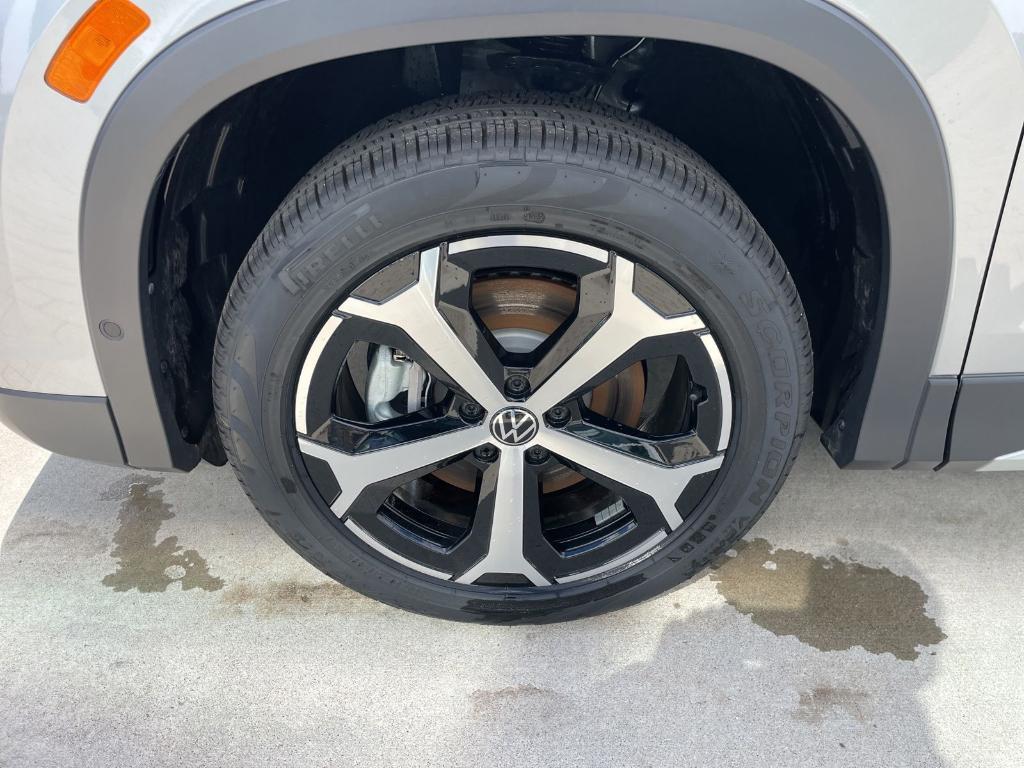 new 2026 Volkswagen Tiguan car, priced at $34,448