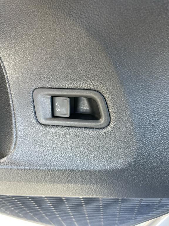 new 2025 Volkswagen Atlas Cross Sport car, priced at $46,536