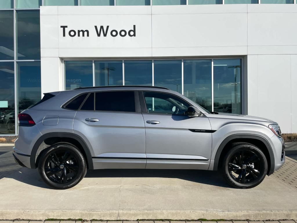 new 2025 Volkswagen Atlas Cross Sport car, priced at $46,536