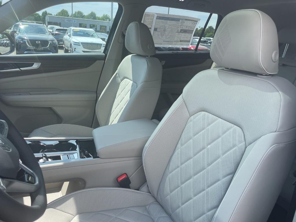 new 2026 Volkswagen Atlas car, priced at $51,542
