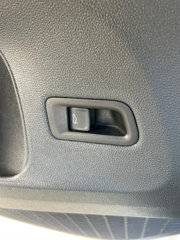 used 2025 Volkswagen Atlas car, priced at $31,846