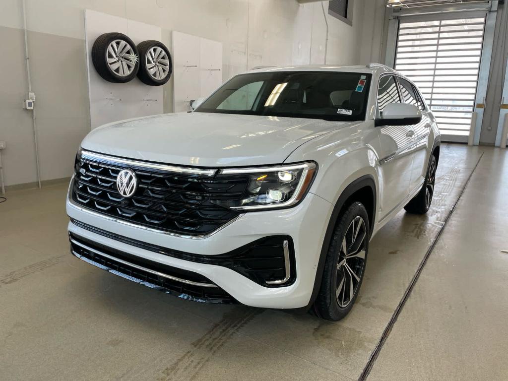 new 2026 Volkswagen Atlas Cross Sport car, priced at $51,570