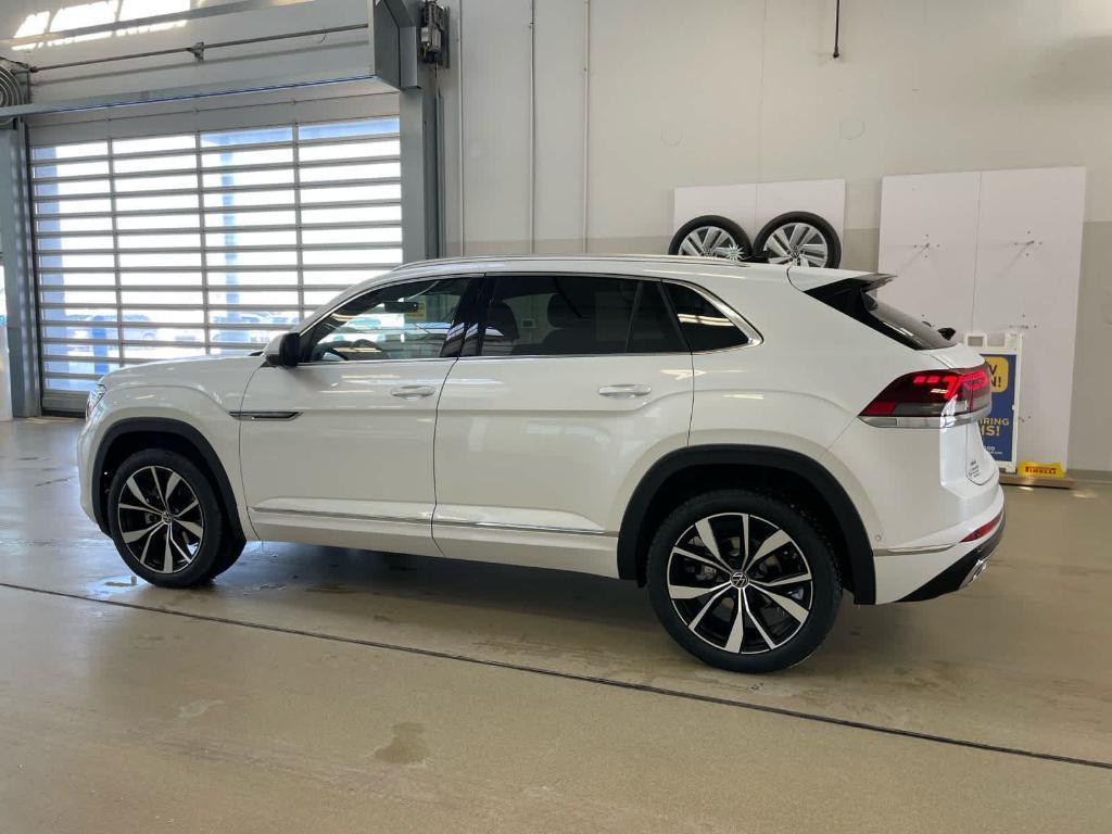new 2026 Volkswagen Atlas Cross Sport car, priced at $51,570