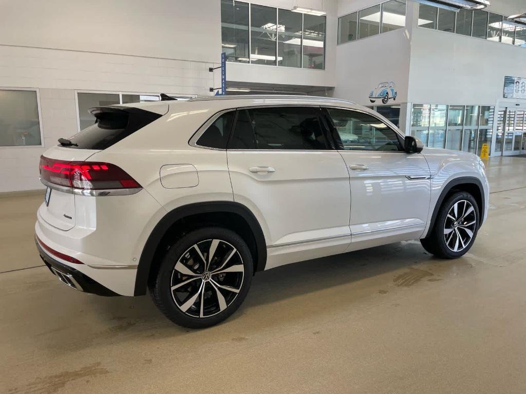 new 2026 Volkswagen Atlas Cross Sport car, priced at $51,570