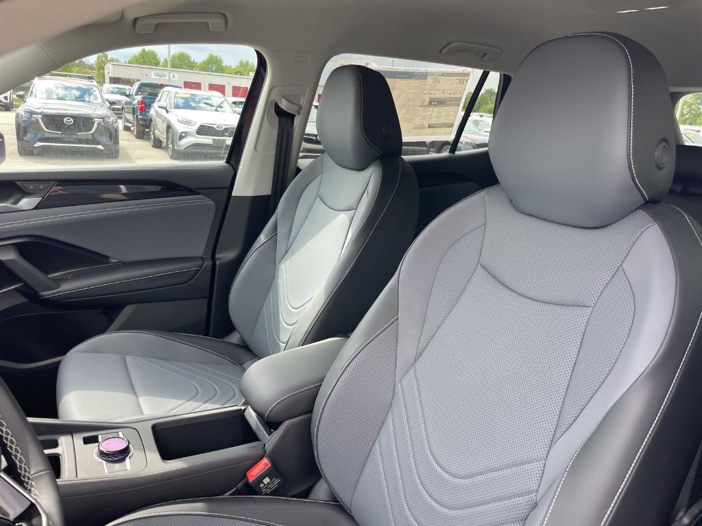 new 2026 Volkswagen Tiguan car, priced at $32,379