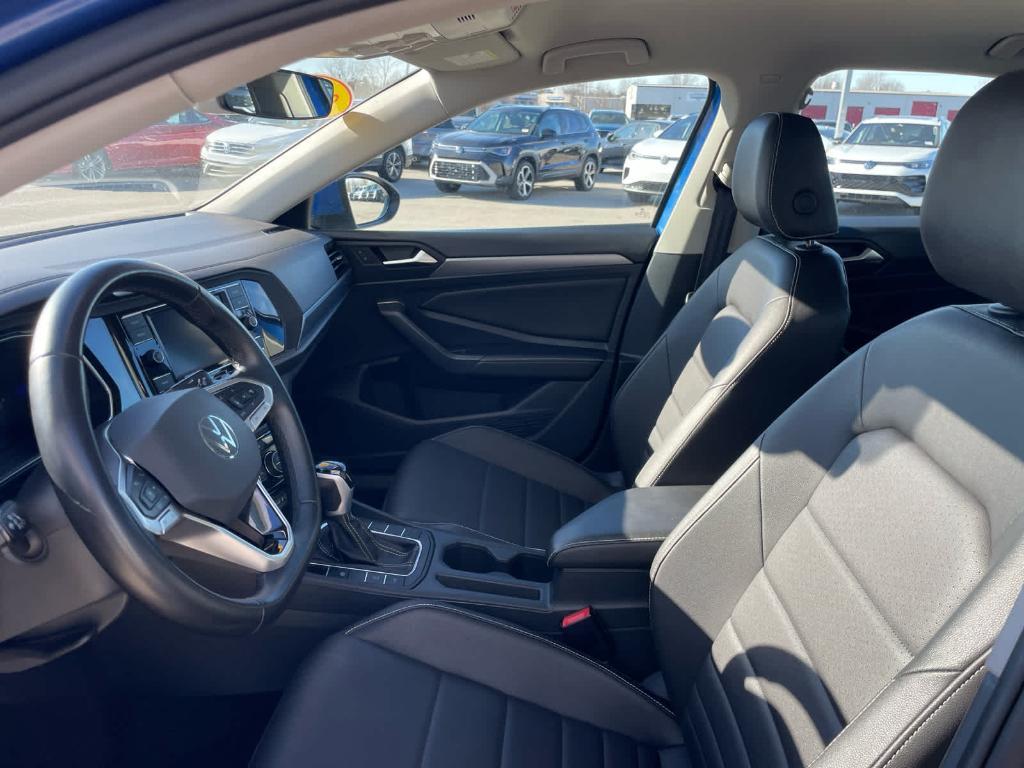 used 2024 Volkswagen Jetta car, priced at $16,552
