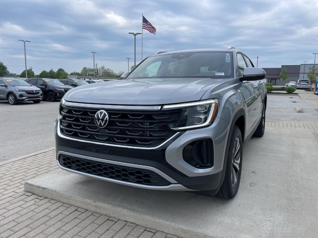 new 2026 Volkswagen Atlas Cross Sport car, priced at $37,723