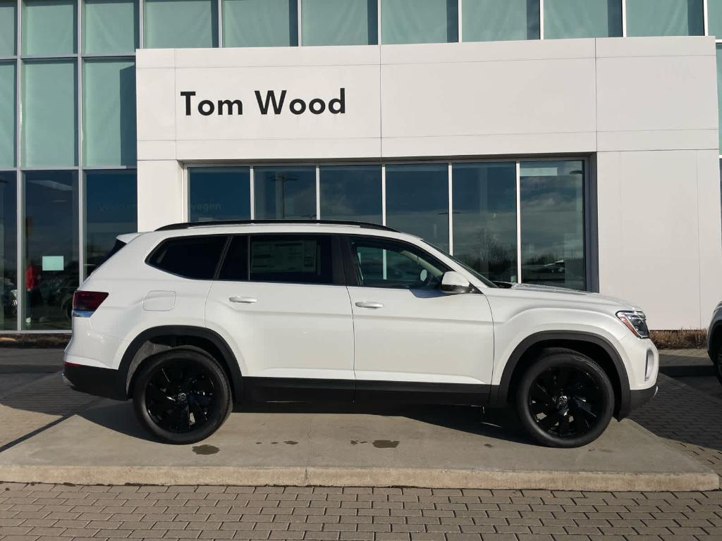 new 2026 Volkswagen Atlas car, priced at $46,701
