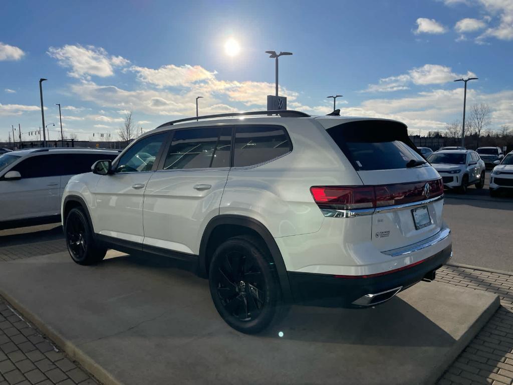 new 2026 Volkswagen Atlas car, priced at $46,701