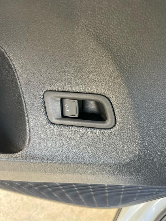 new 2026 Volkswagen Atlas car, priced at $46,701