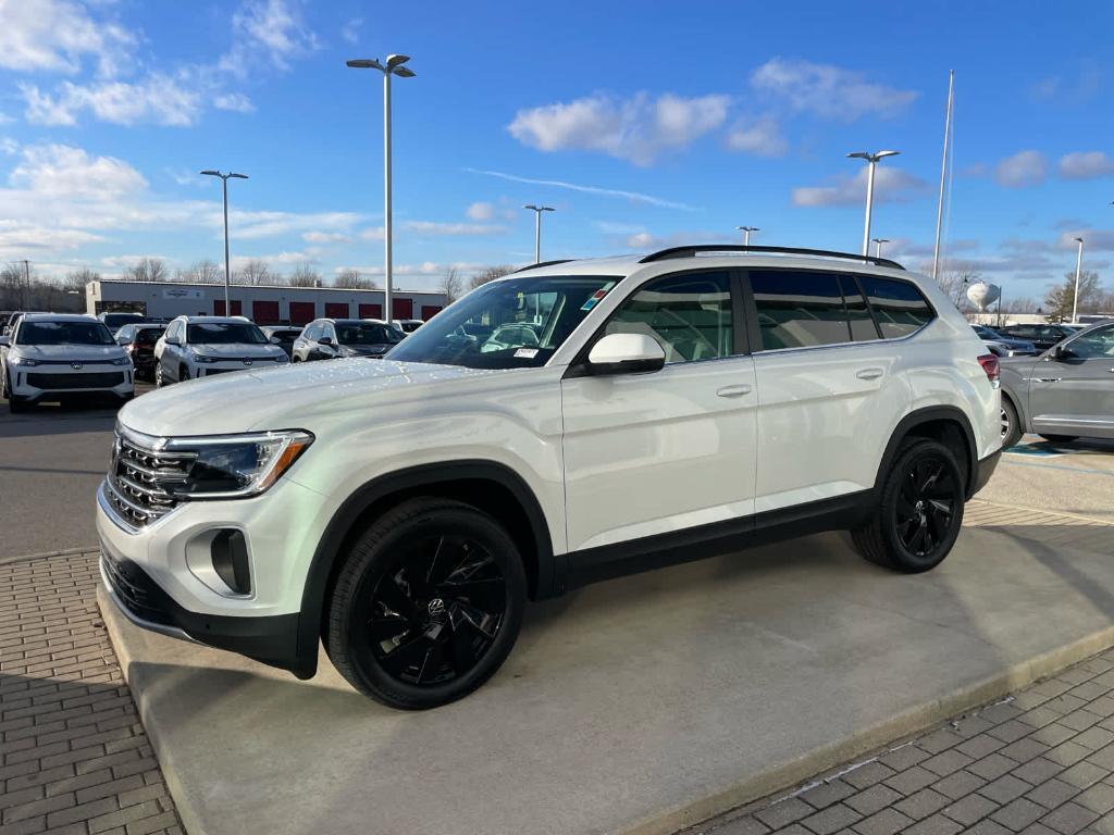 new 2026 Volkswagen Atlas car, priced at $46,701