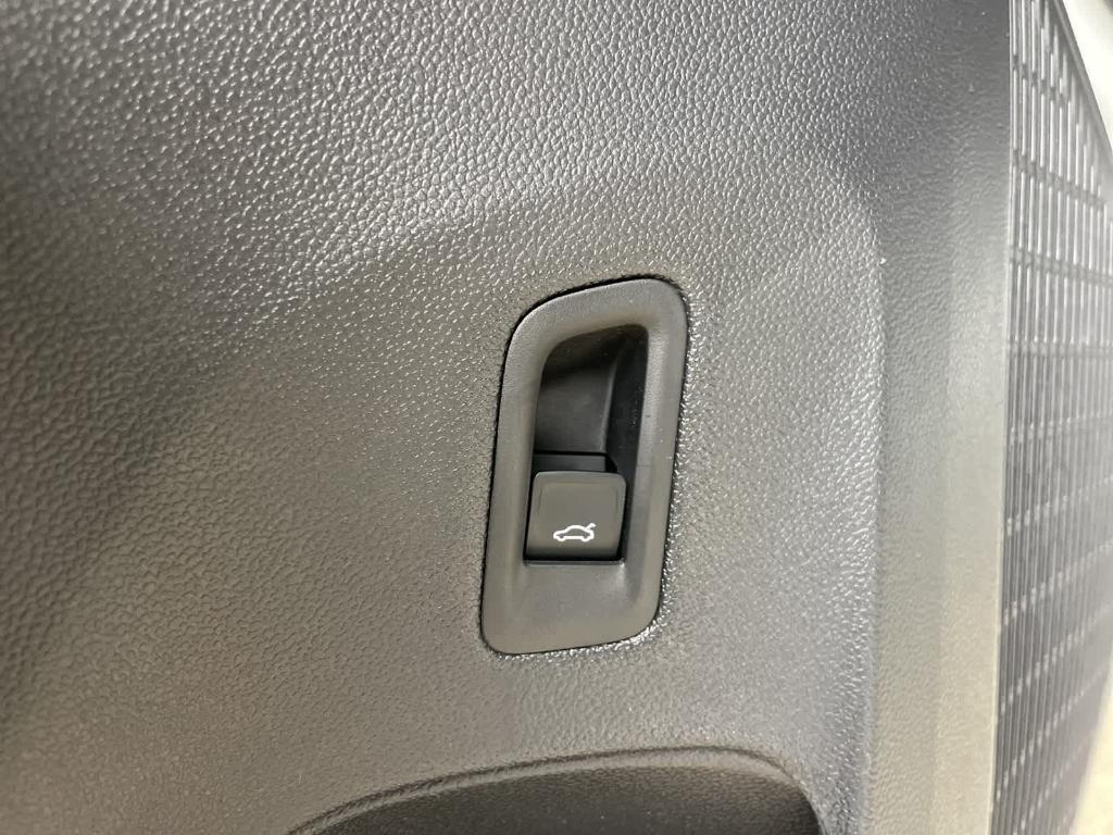 new 2026 Volkswagen Atlas car, priced at $48,741