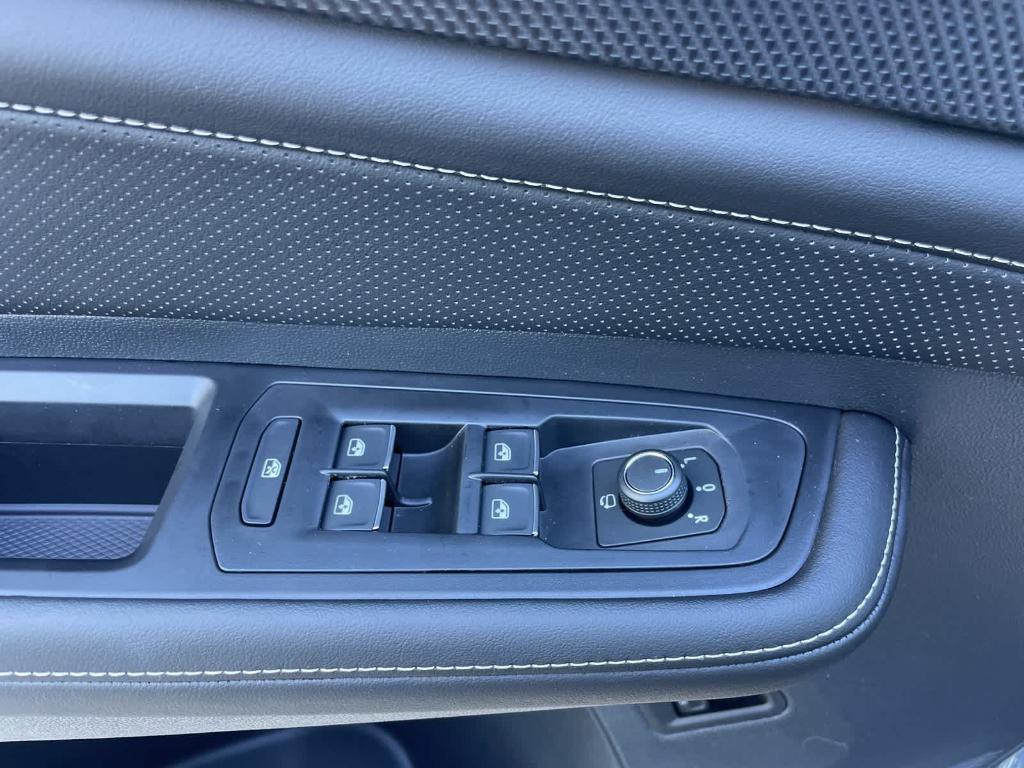 new 2026 Volkswagen Atlas Cross Sport car, priced at $52,206