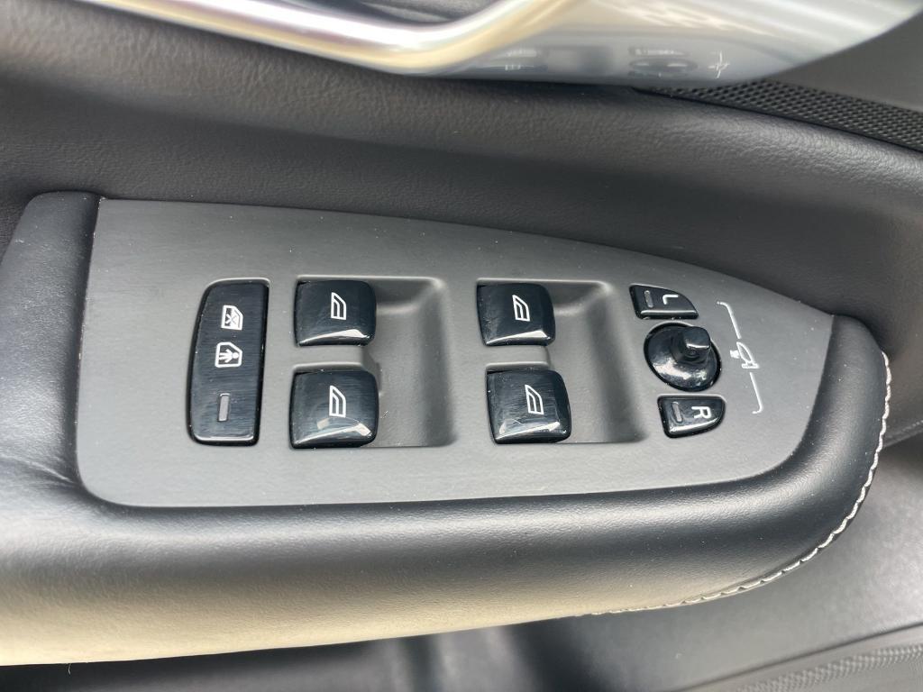 used 2020 Volvo XC90 car, priced at $26,966
