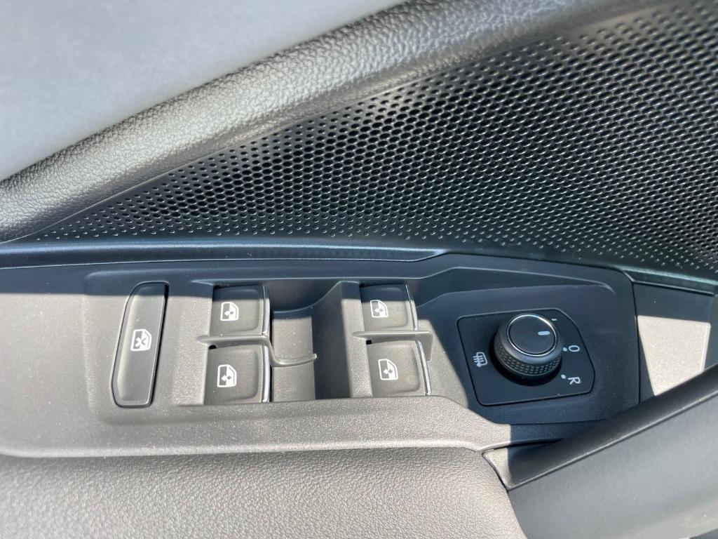 new 2026 Volkswagen Tiguan car, priced at $34,431