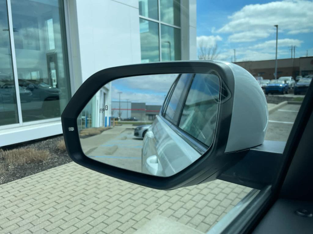 new 2026 Volkswagen Atlas car, priced at $43,146