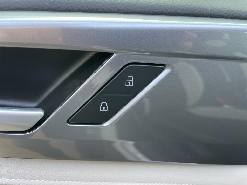 new 2026 Volkswagen Taos car, priced at $36,951