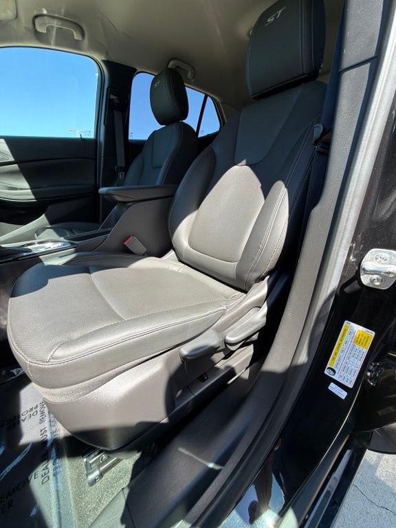 used 2024 Buick Encore GX car, priced at $25,115