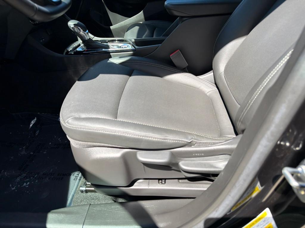 used 2024 Buick Encore GX car, priced at $25,115