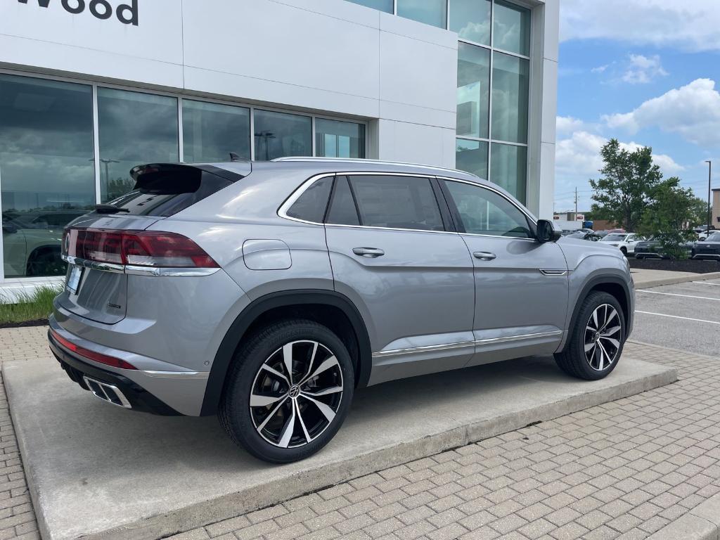 new 2026 Volkswagen Atlas Cross Sport car, priced at $52,451