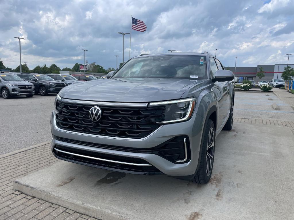 new 2026 Volkswagen Atlas Cross Sport car, priced at $52,451