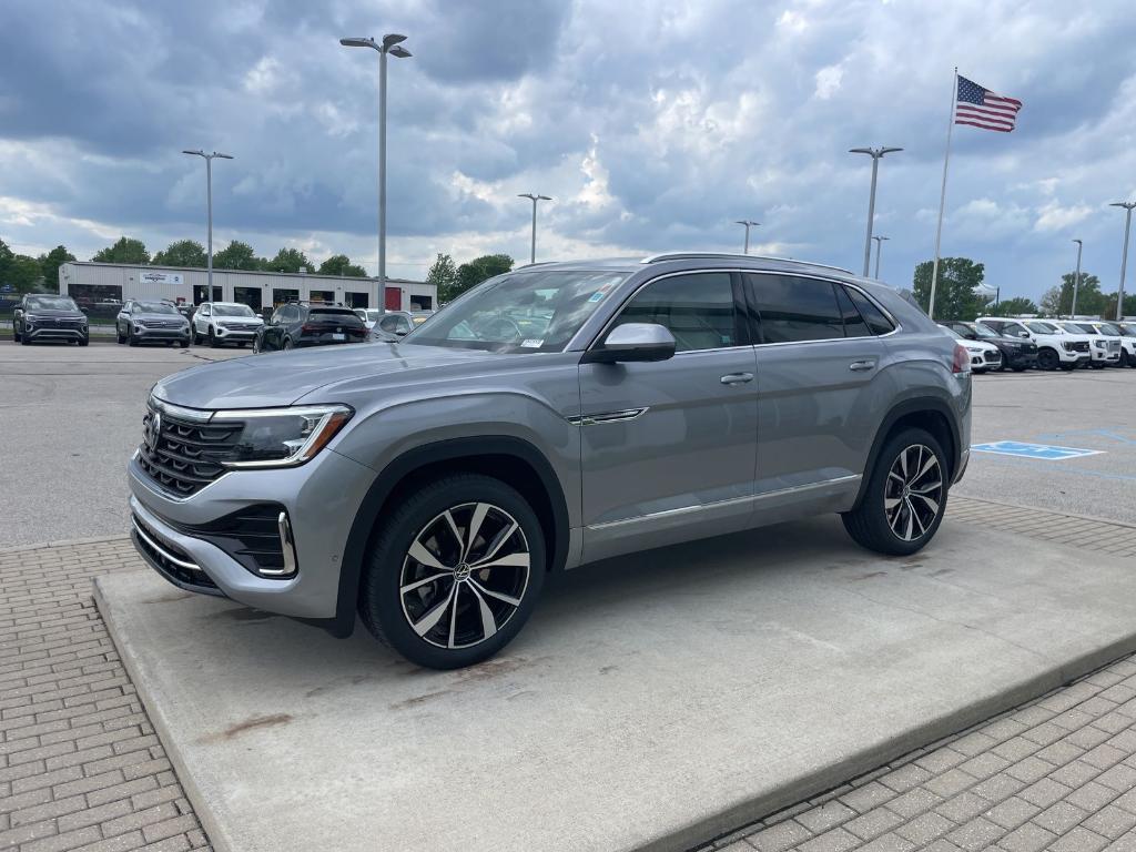new 2026 Volkswagen Atlas Cross Sport car, priced at $52,451