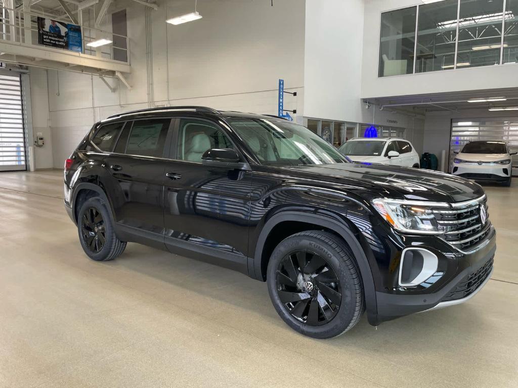 new 2026 Volkswagen Atlas car, priced at $43,258
