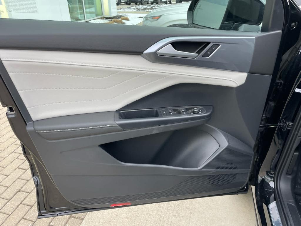 new 2026 Volkswagen Taos car, priced at $37,191