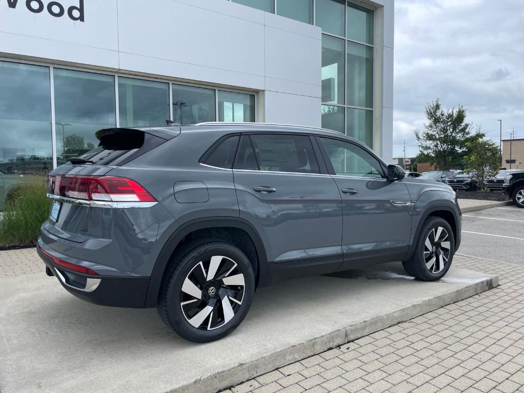 new 2026 Volkswagen Atlas Cross Sport car, priced at $42,906