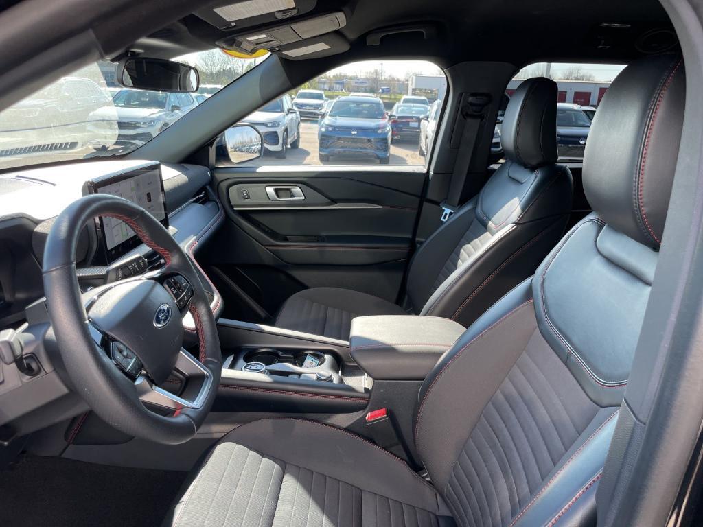 used 2025 Ford Explorer car, priced at $36,479