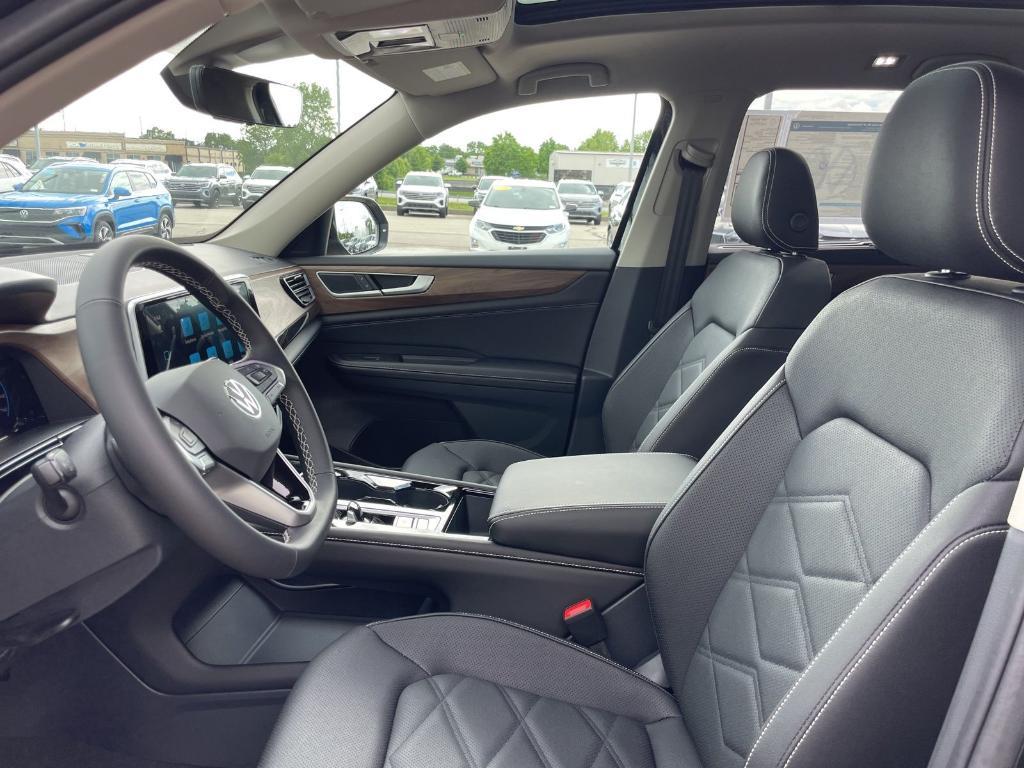 new 2026 Volkswagen Atlas car, priced at $44,133