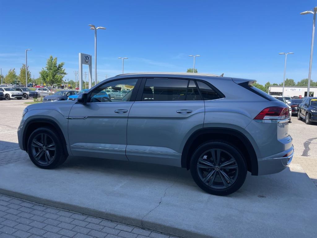 used 2021 Volkswagen Atlas Cross Sport car, priced at $20,549