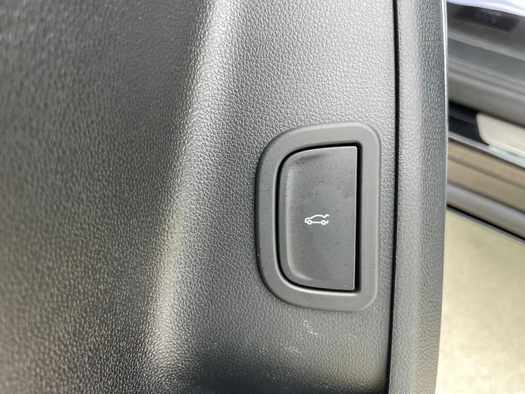used 2025 Buick Enclave car, priced at $39,935