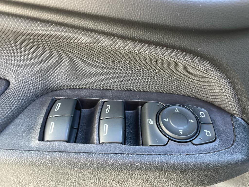 used 2022 Chevrolet Equinox car, priced at $20,045