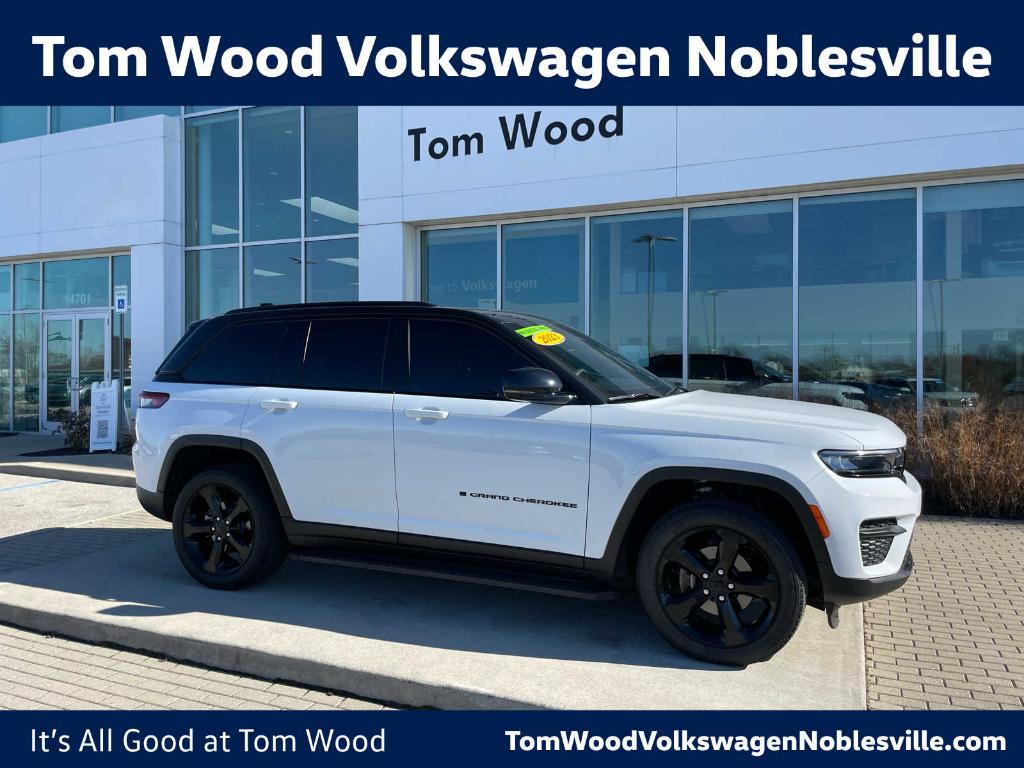 used 2023 Jeep Grand Cherokee car, priced at $29,828