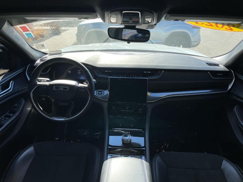 used 2023 Jeep Grand Cherokee car, priced at $29,828