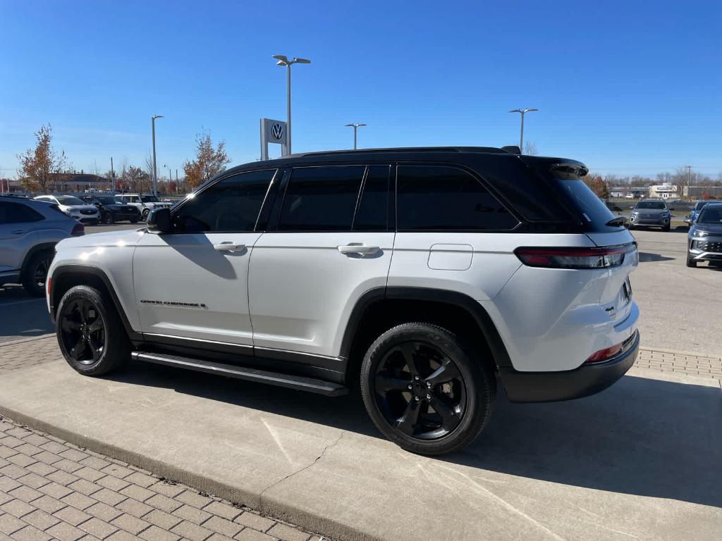 used 2023 Jeep Grand Cherokee car, priced at $29,828