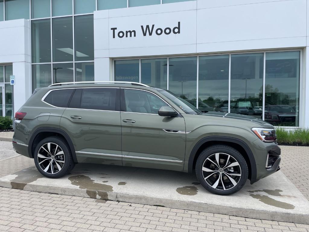 new 2026 Volkswagen Atlas car, priced at $51,042