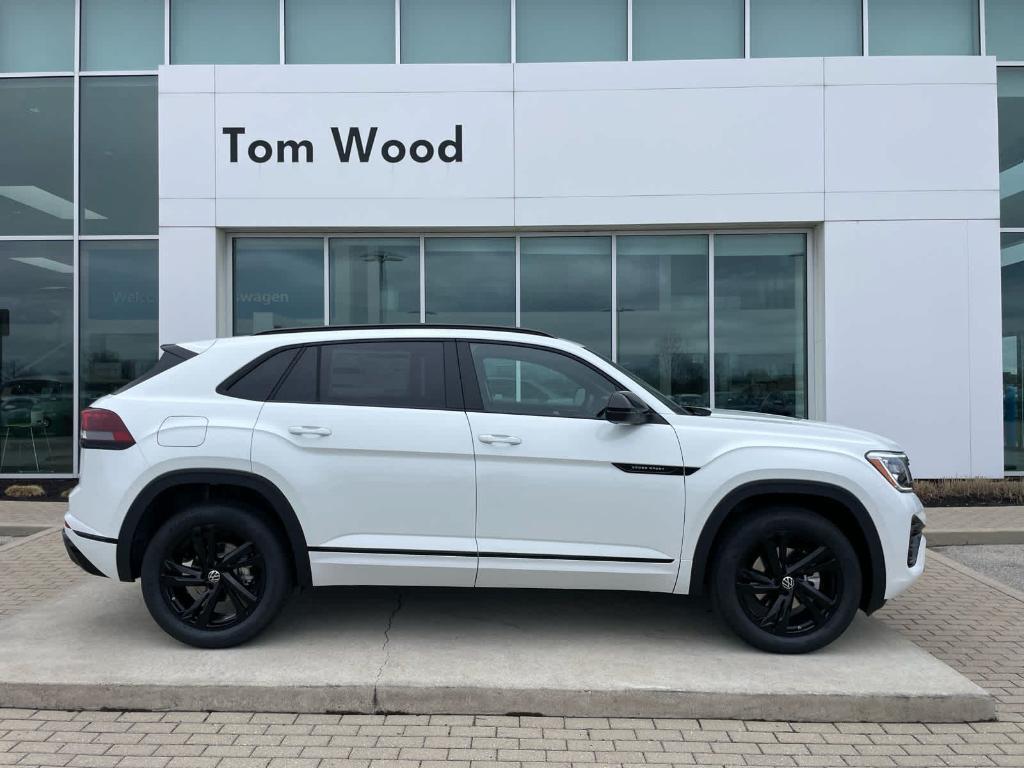 new 2026 Volkswagen Atlas Cross Sport car, priced at $50,681