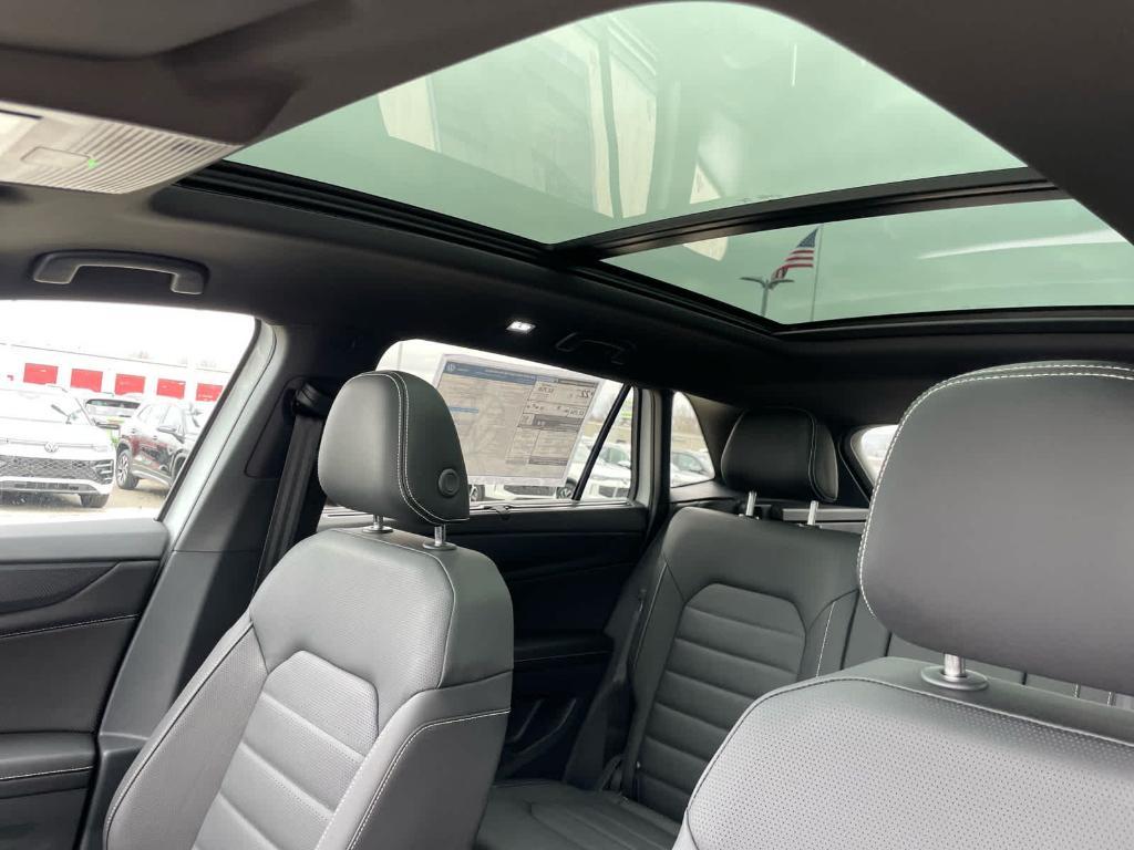 new 2026 Volkswagen Atlas Cross Sport car, priced at $50,681