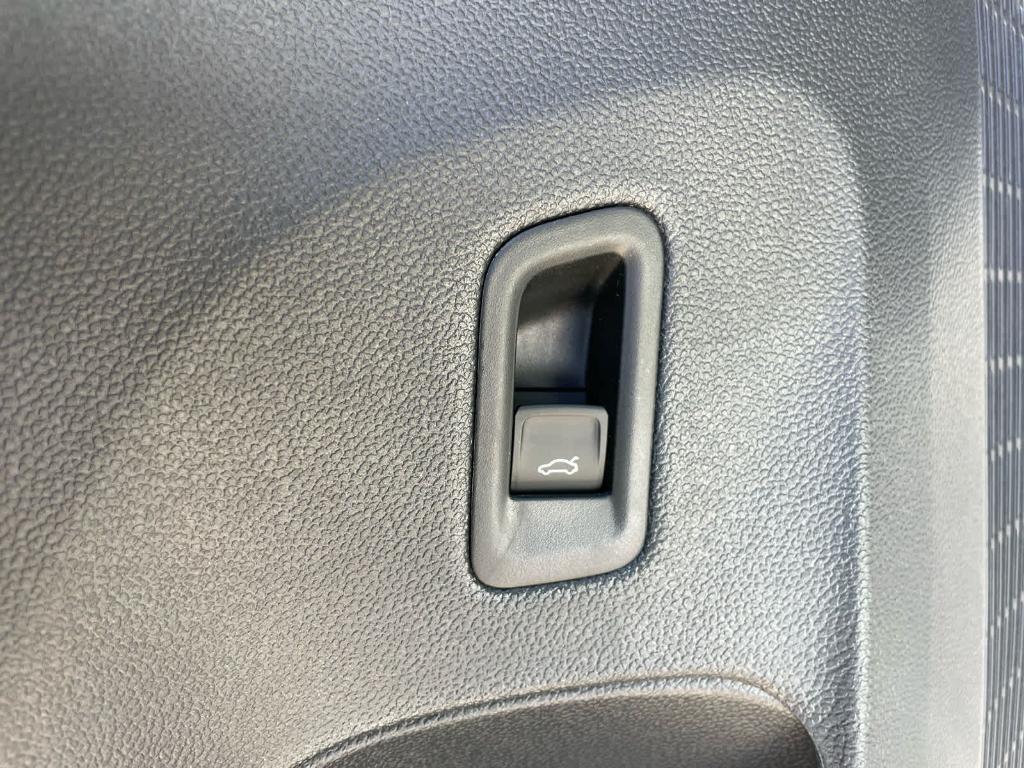 new 2026 Volkswagen Atlas car, priced at $48,193