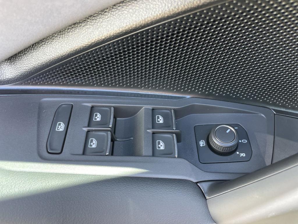 new 2026 Volkswagen Tiguan car, priced at $34,863