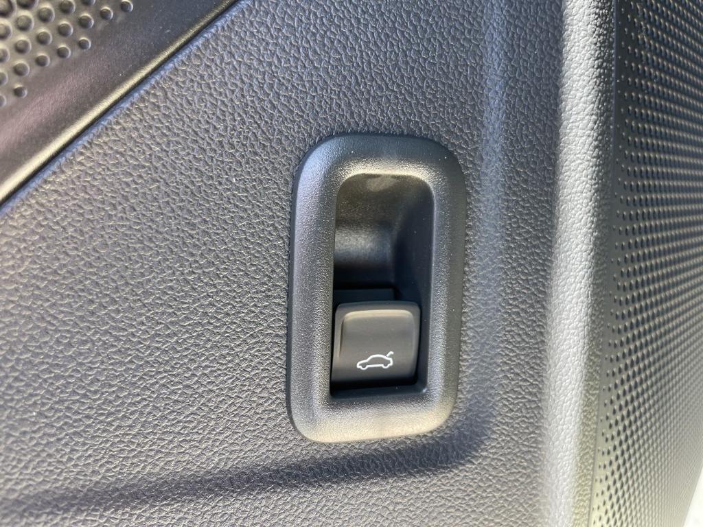 new 2026 Volkswagen Tiguan car, priced at $34,863