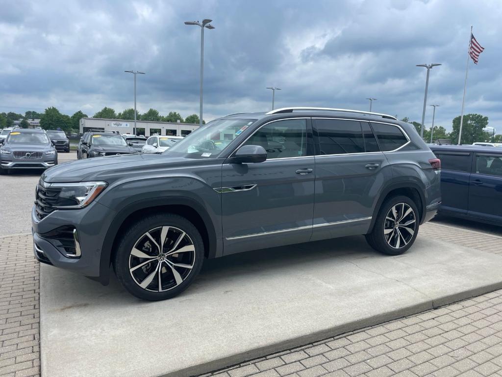 new 2026 Volkswagen Atlas car, priced at $51,979