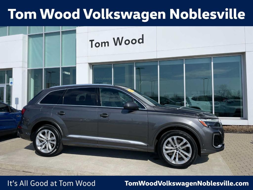 used 2025 Audi Q7 car, priced at $47,541