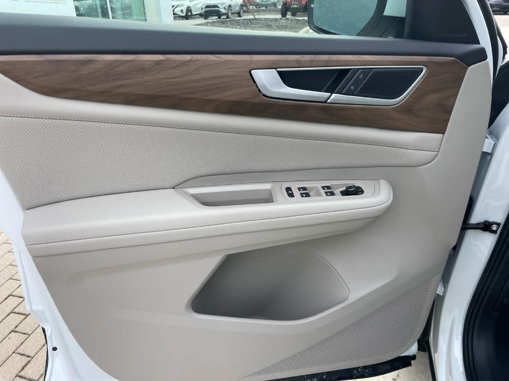 new 2026 Volkswagen Atlas car, priced at $41,396