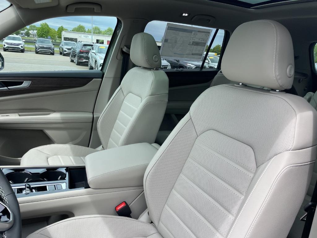 new 2026 Volkswagen Atlas car, priced at $46,795