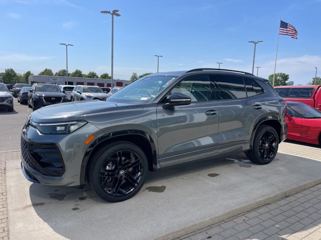 new 2026 Volkswagen Tiguan car, priced at $36,854