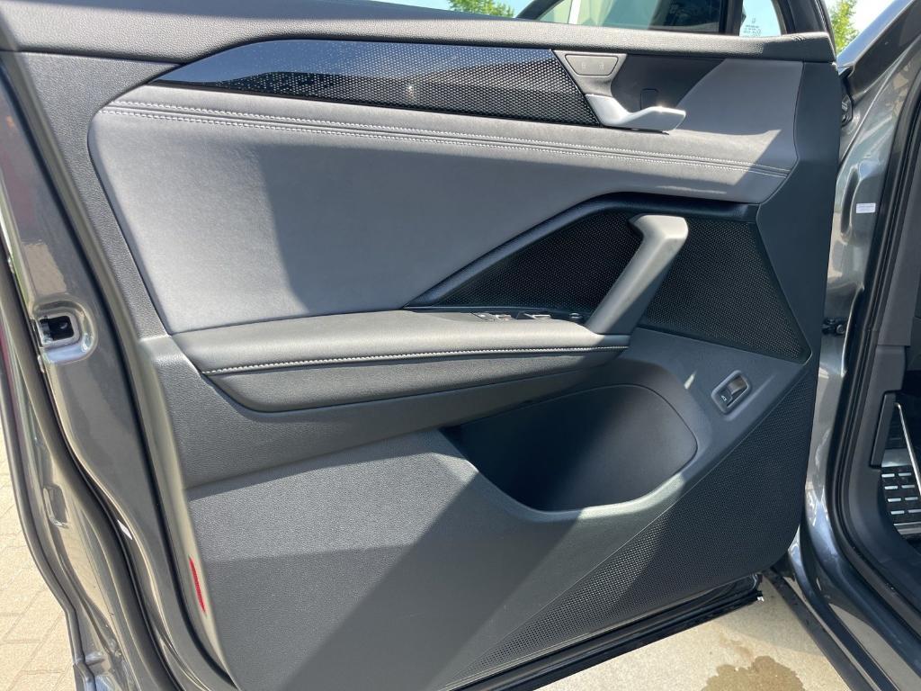 new 2026 Volkswagen Tiguan car, priced at $36,854
